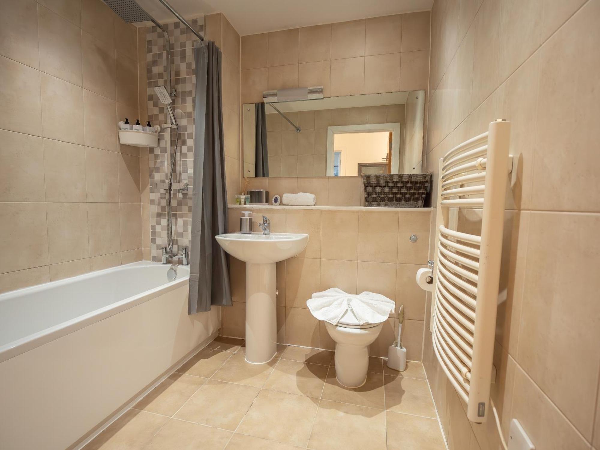 Апартаменты Amazing New Arcadian Centre - 1Bdr - Balcony & Parking Бирмингем Экстерьер фото